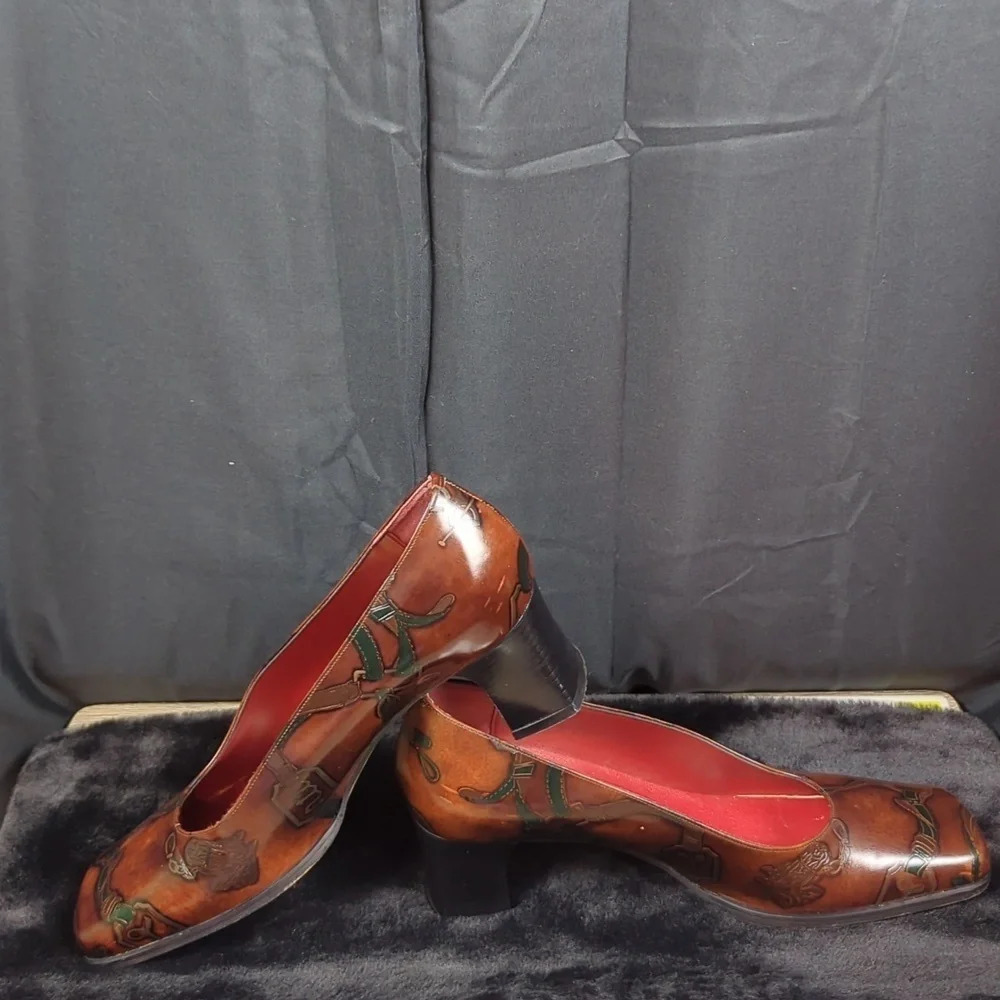 Cuoieria Fiorentina Shoes. Made In Italy, Leather, Heel, Slip On‎